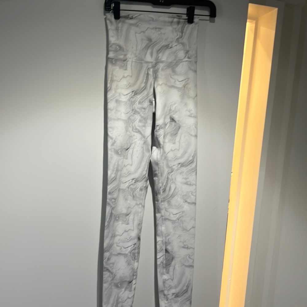 Marble leggings